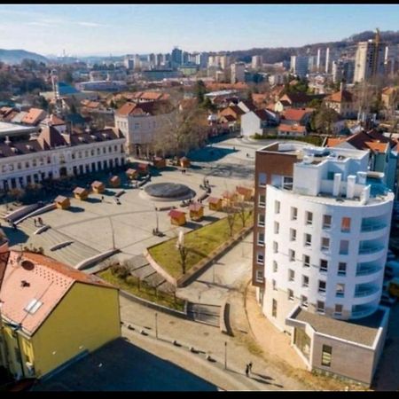 Apartman Viktoria Tuzla Exterior photo
