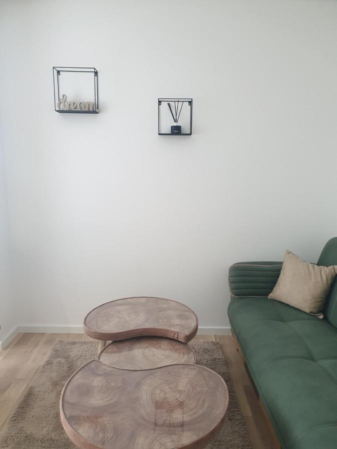 Apartman Viktoria Tuzla Exterior photo