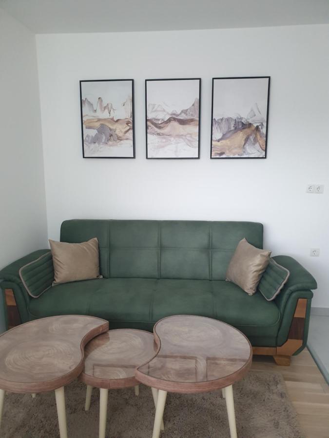 Apartman Viktoria Tuzla Exterior photo